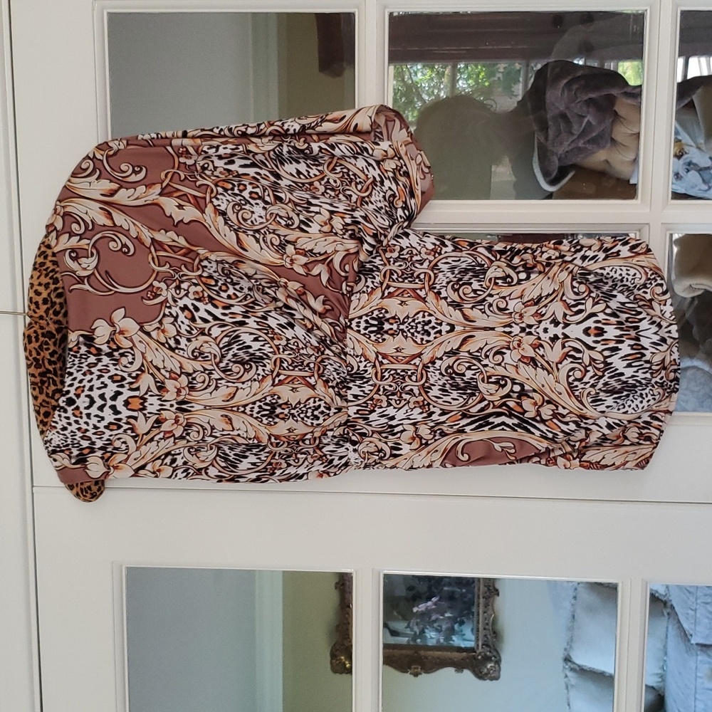 LEOPARD PRINT ROUCHED TUNIC TOP OR MINI DRESS - Picture 3 of 4